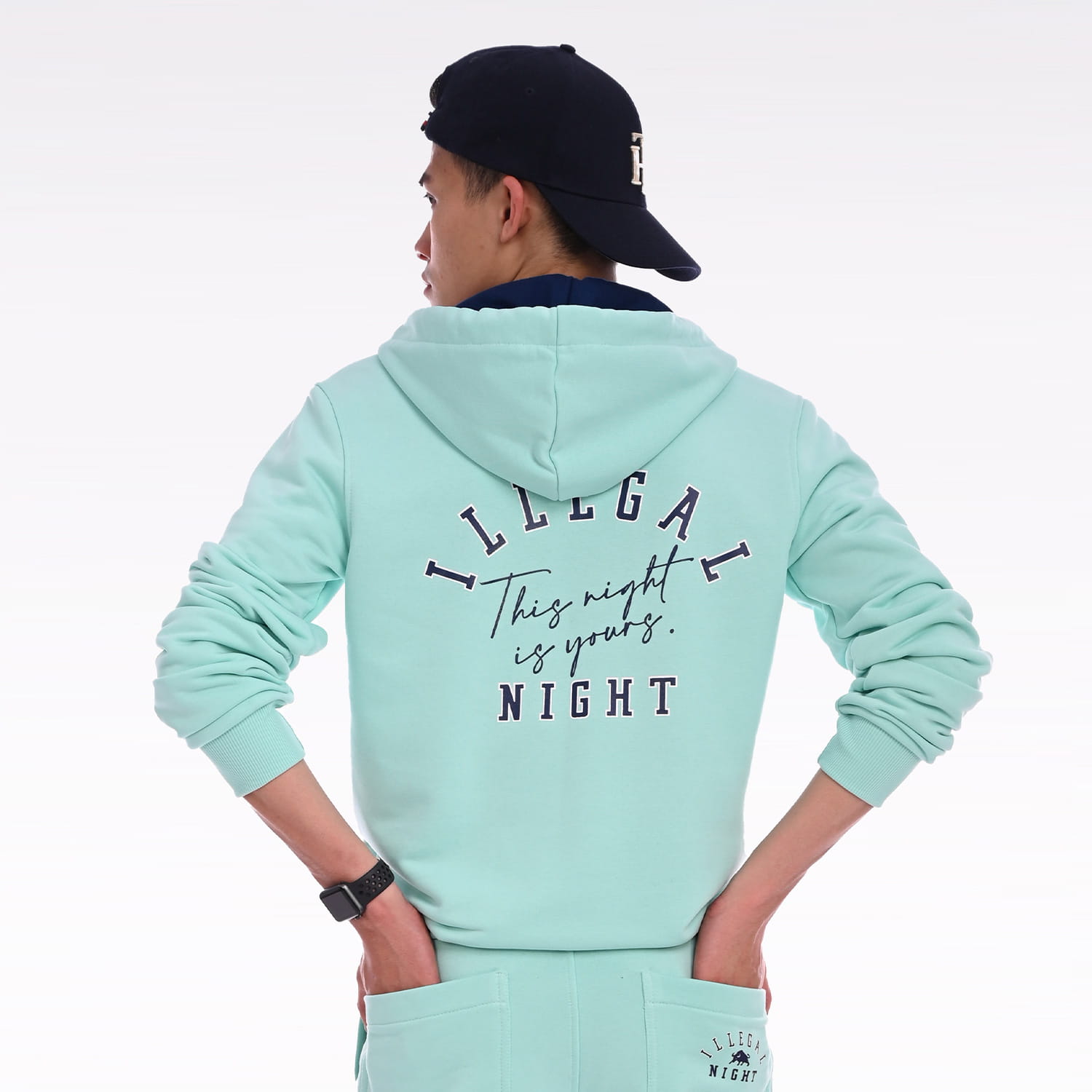 Illegal Night Bluza Miętowa Zapinana Na Suwak "Bull"