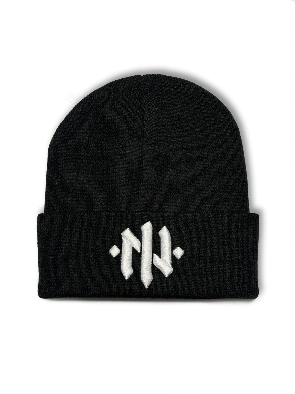 CZARNA CZAPKA WYWIJANA Z BIAŁYM HAFTEM