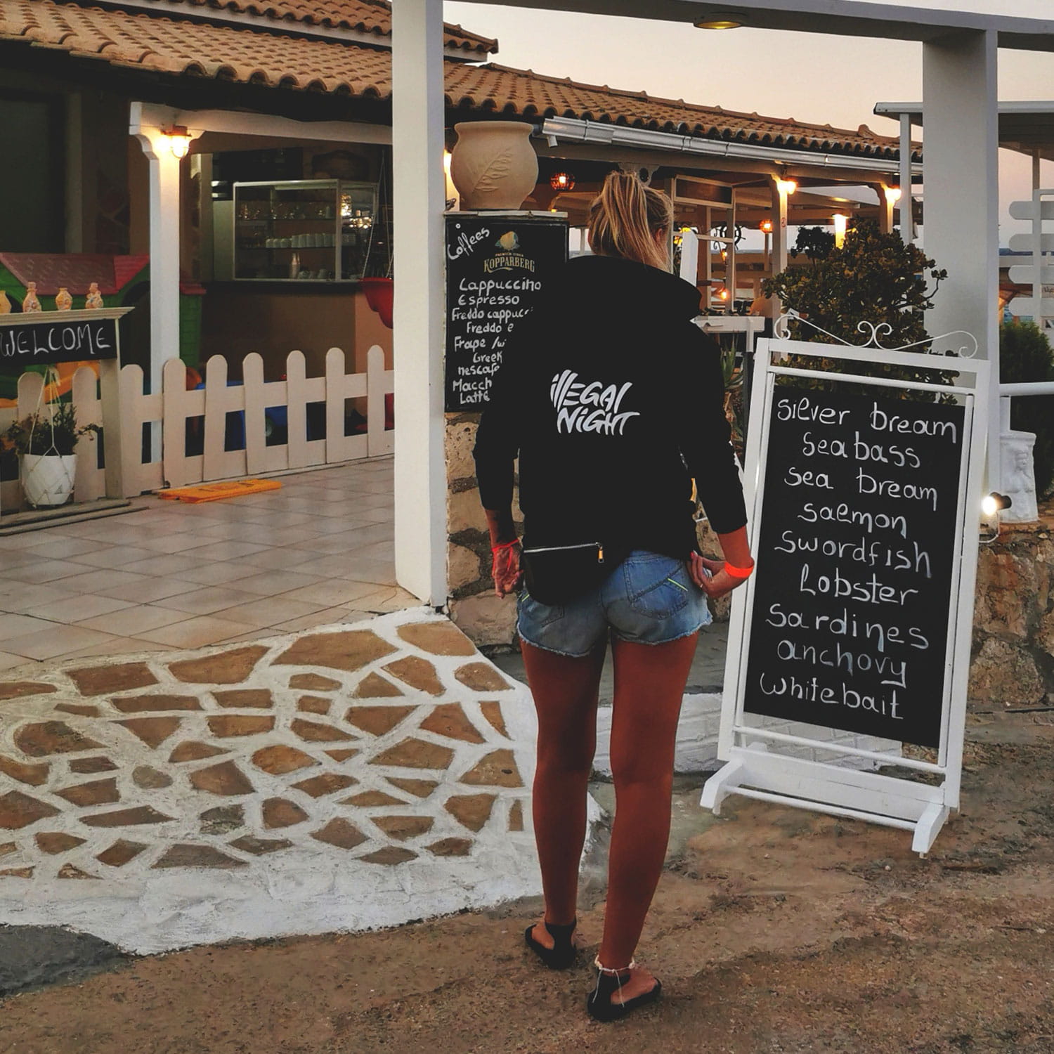 Bluza Illegal Night Classic
