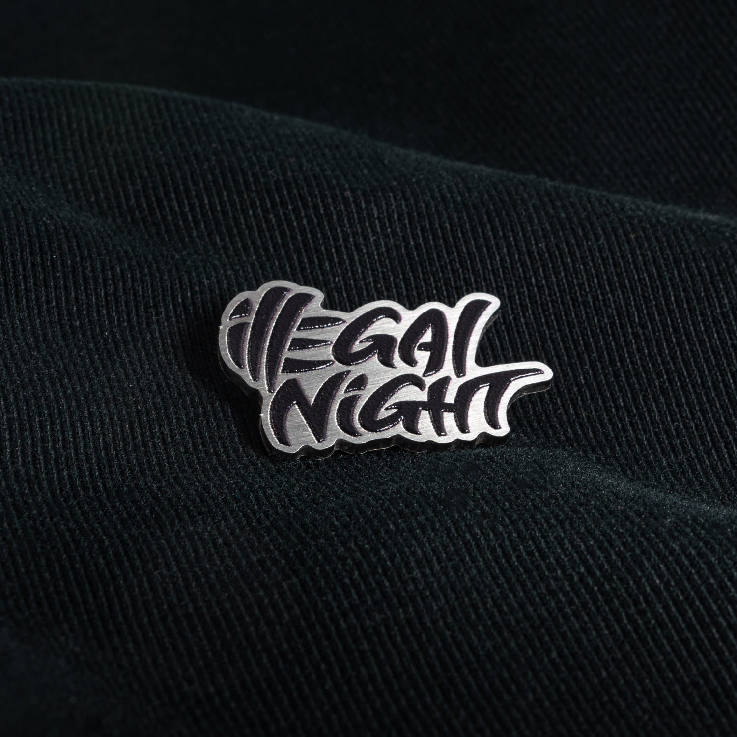 Ekskluzywny Pins OD ILLEGAL NIGHT!