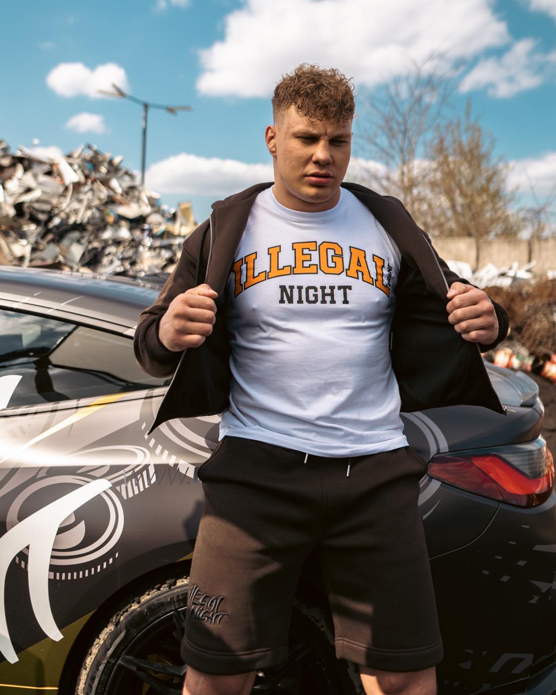 University Illegal Night T-shirt Orange