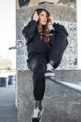 OVERSIZE BLACK SWEATPANTS