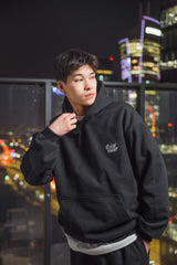 OVERSIZE BLACK HOODIE