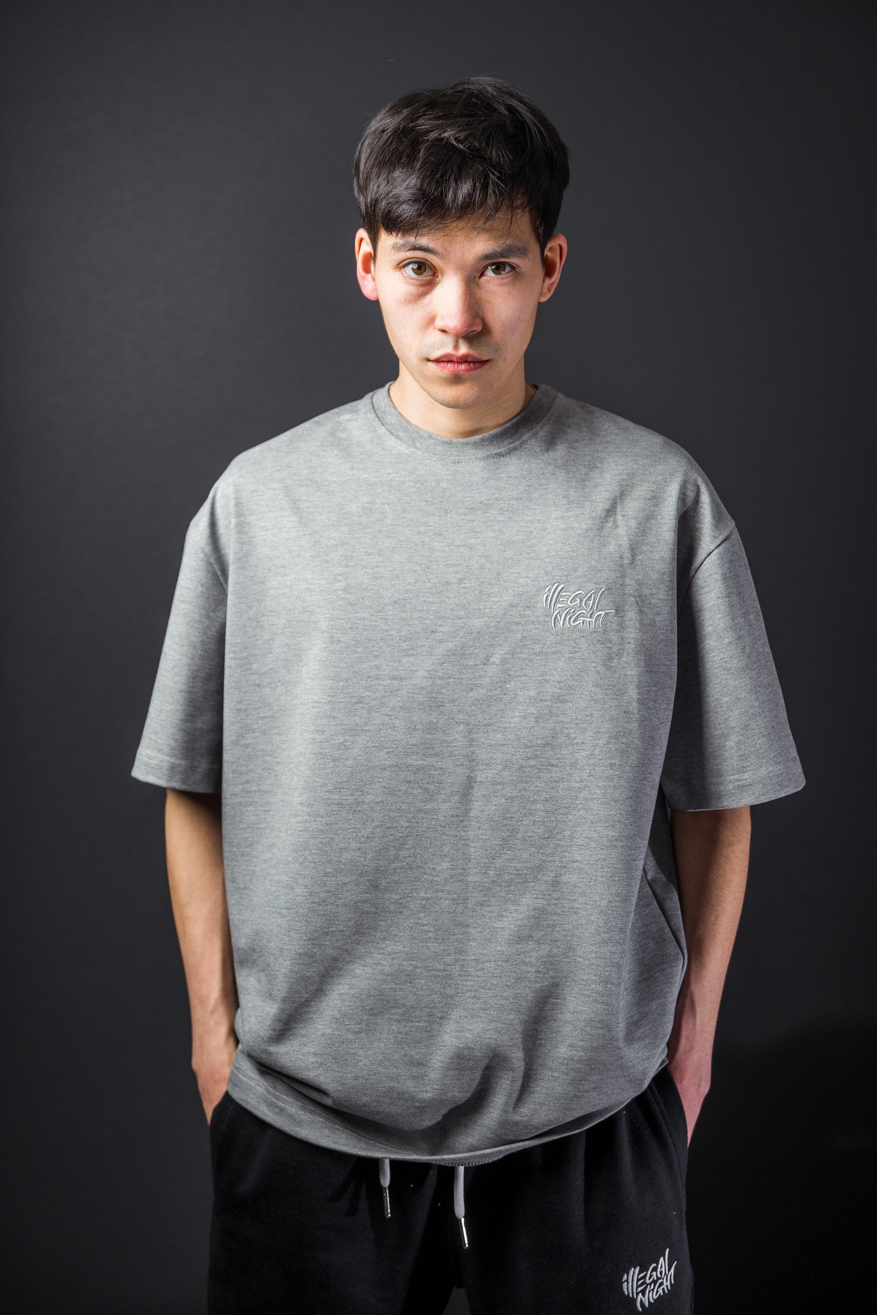 OVERSIZE GREY T-SHIRT