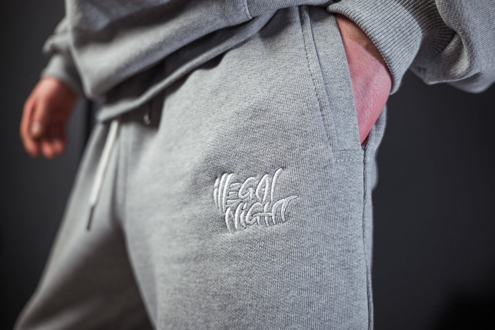 OVERSIZE GREY SWEATPANTS